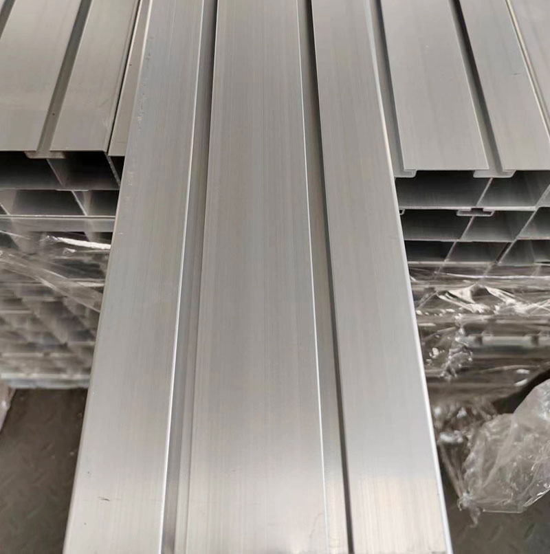 铝合金后保险杠