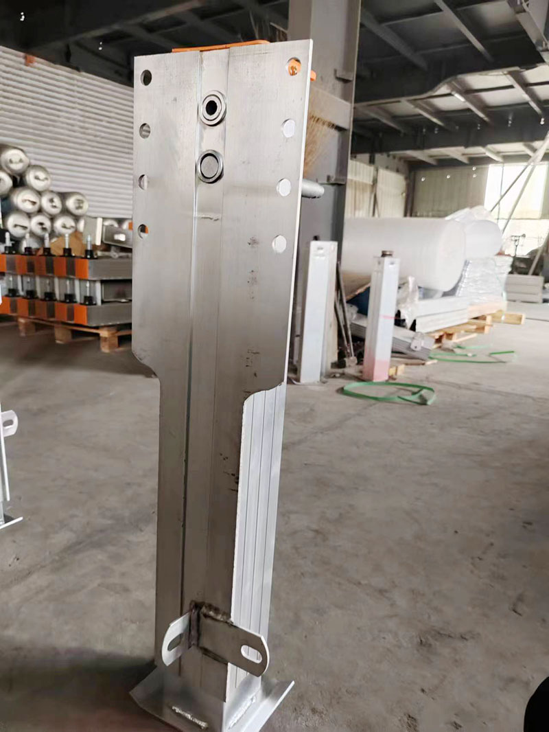 内置双速半挂车支腿